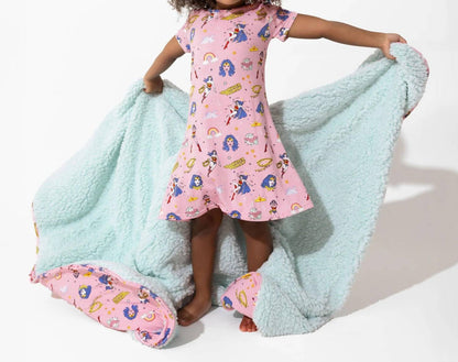 Kid's Wonder Woman Sherpa Blanket