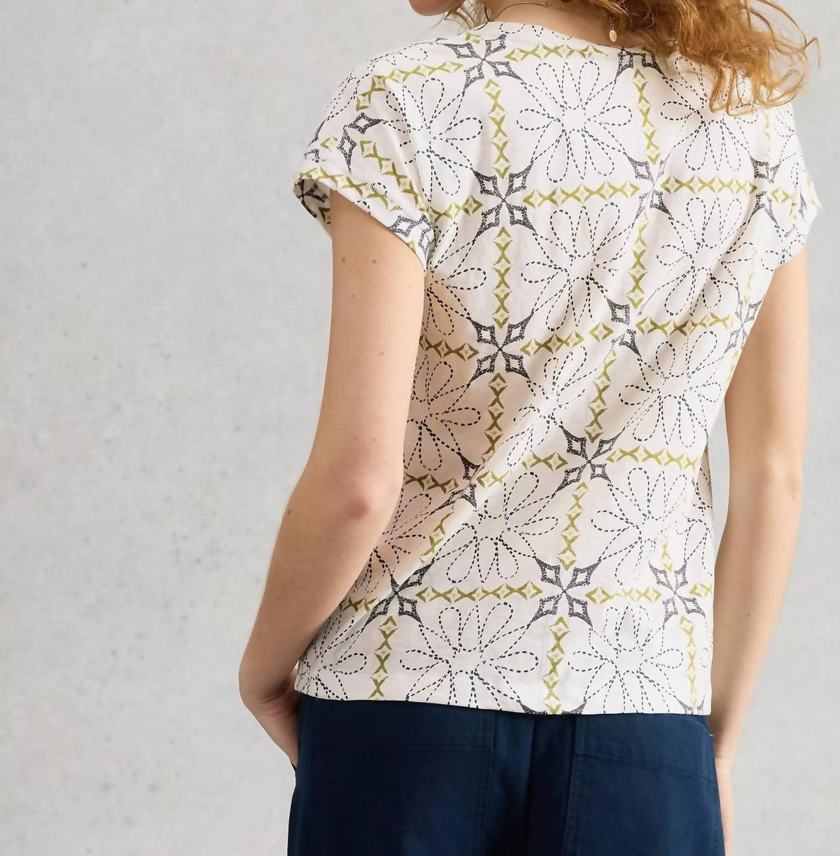 Nelly Notch Neck Tee