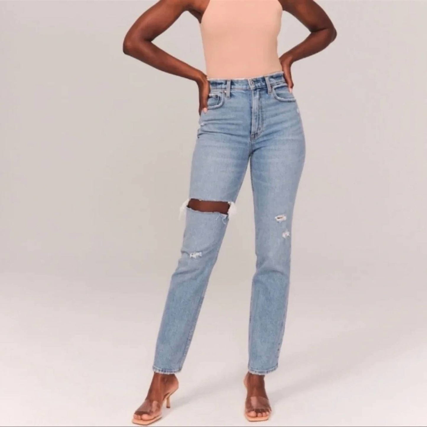 Ultra High Rise 90s Straight Jean