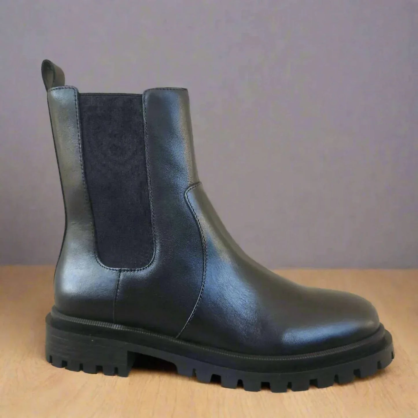 Arezzo - Women's Chelsea Leather Boots - Rack Hunt