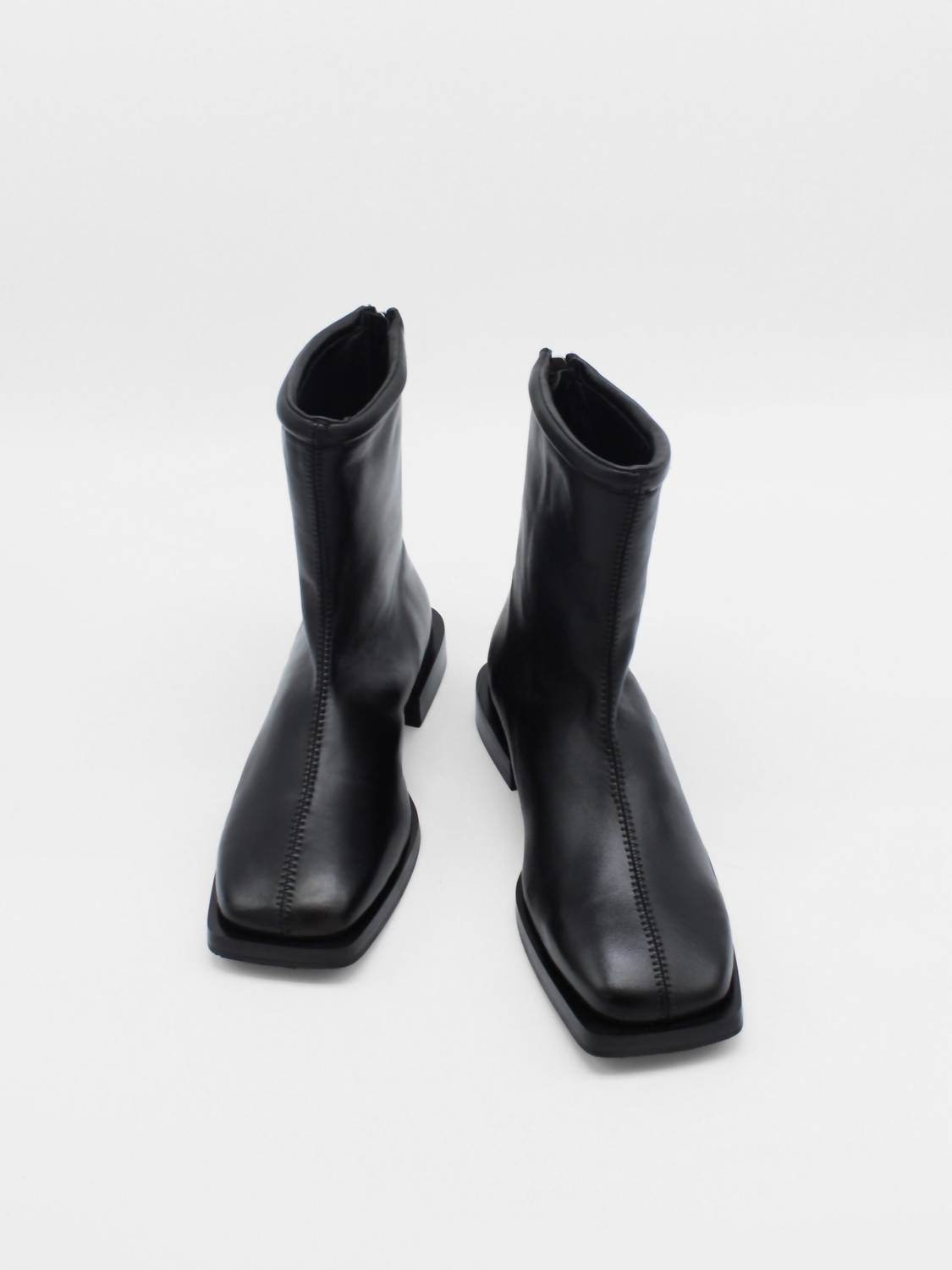 About Arianne - Women's Dean Boot - Rack Hunt