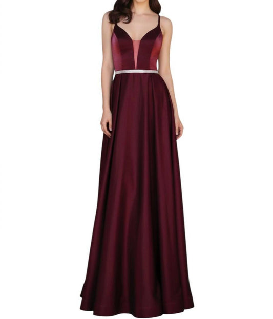 Sleeveless V-neck Maxi Dress