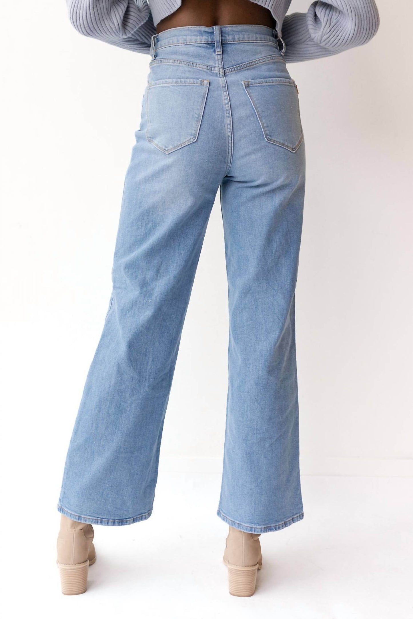 VIBRANT - Ex Boyfriend Straight Jean - Rack Hunt -