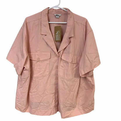 Women's Everyday Button Down Shirt - Plus
