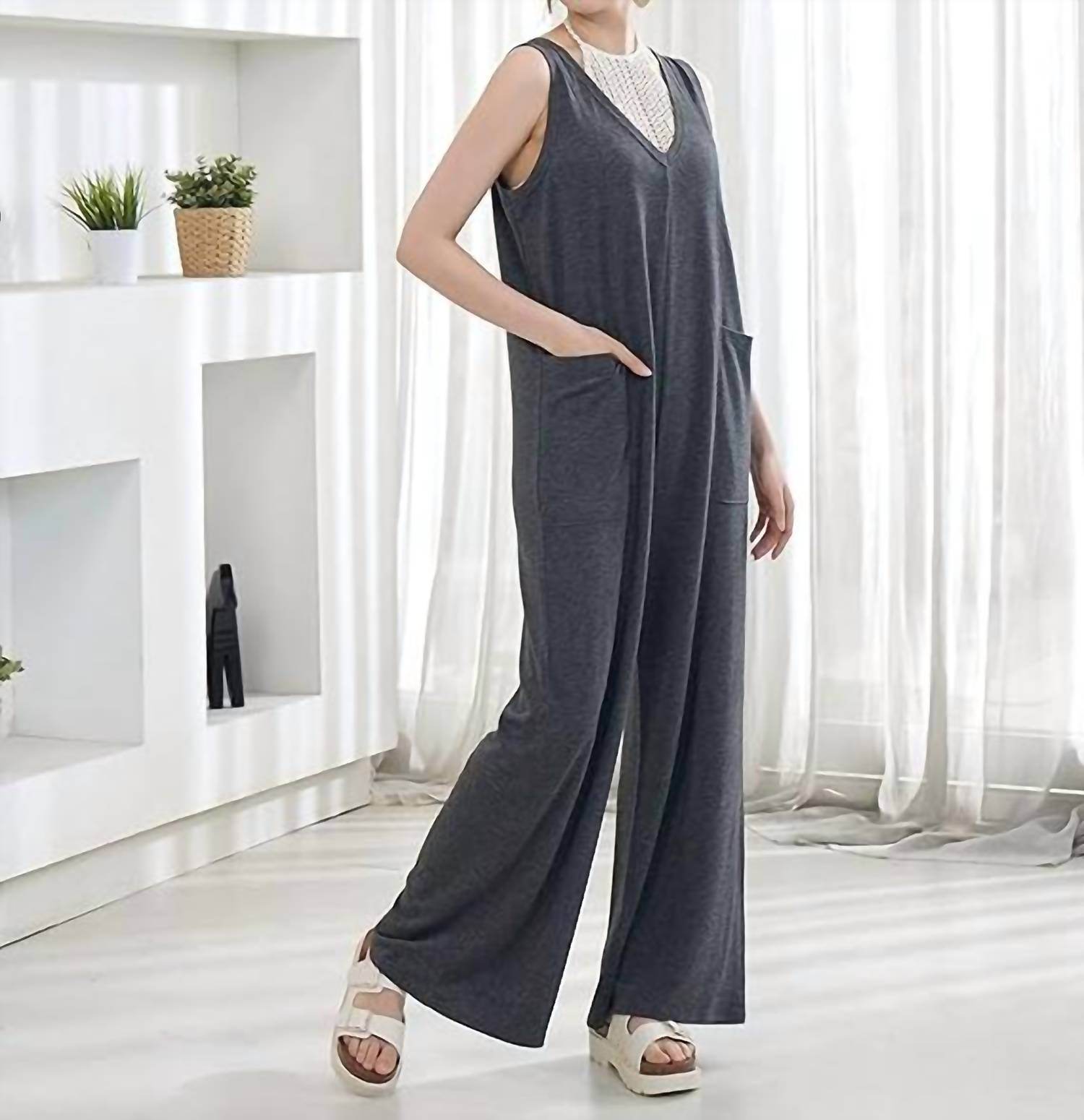 NoaBoa - Loose Fit Sleeveless Wide Leg Jumpsuits - Rack Hunt -