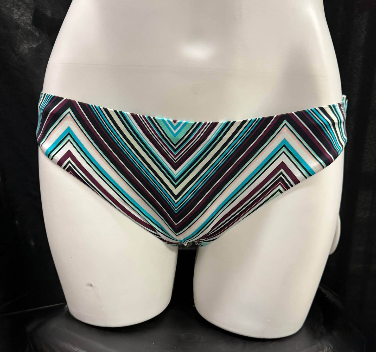 Radio Fiji - Women's Break Of Dawn Cala Pant - Rack Hunt -