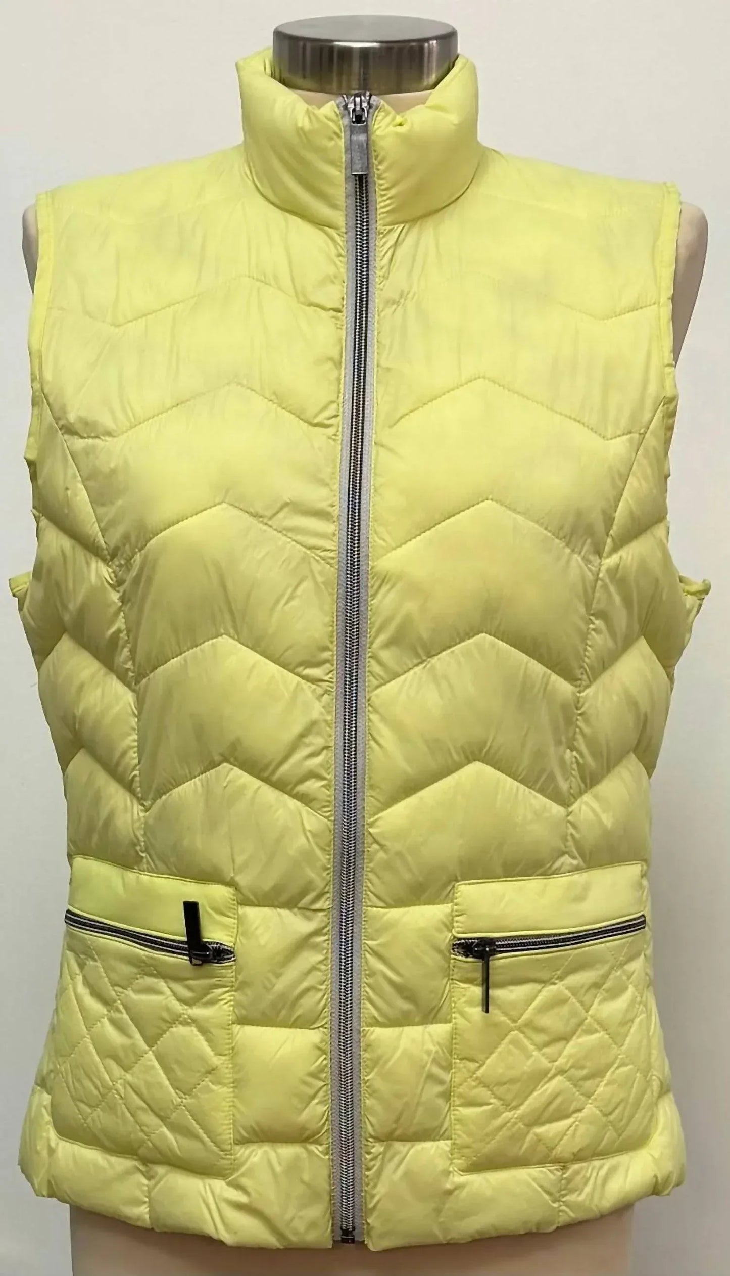 CRO - Women's Turtleneck Vest - Rack Hunt