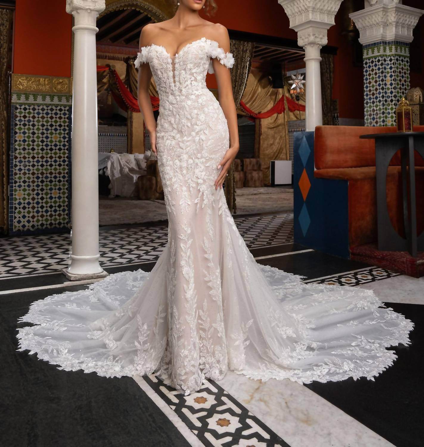 Kitty Chen Couture - Ada Train Wedding Dress - Rack Hunt -