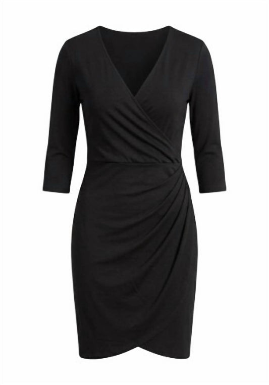 Chic Flattering Fit Dress