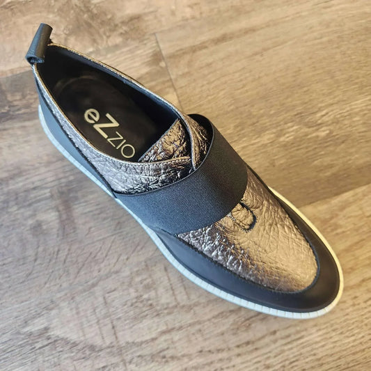 Ezzio - Women's Lug Wedge Loafer - Rack Hunt