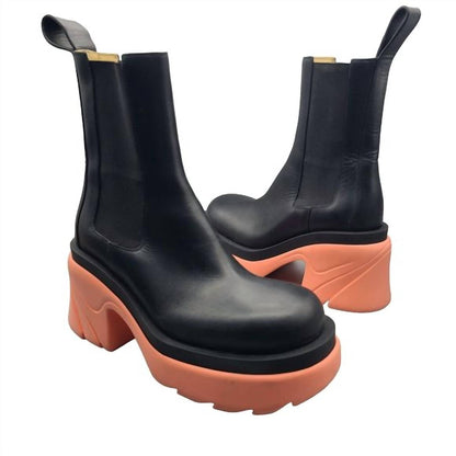 Women's Flash Chelsea Boots