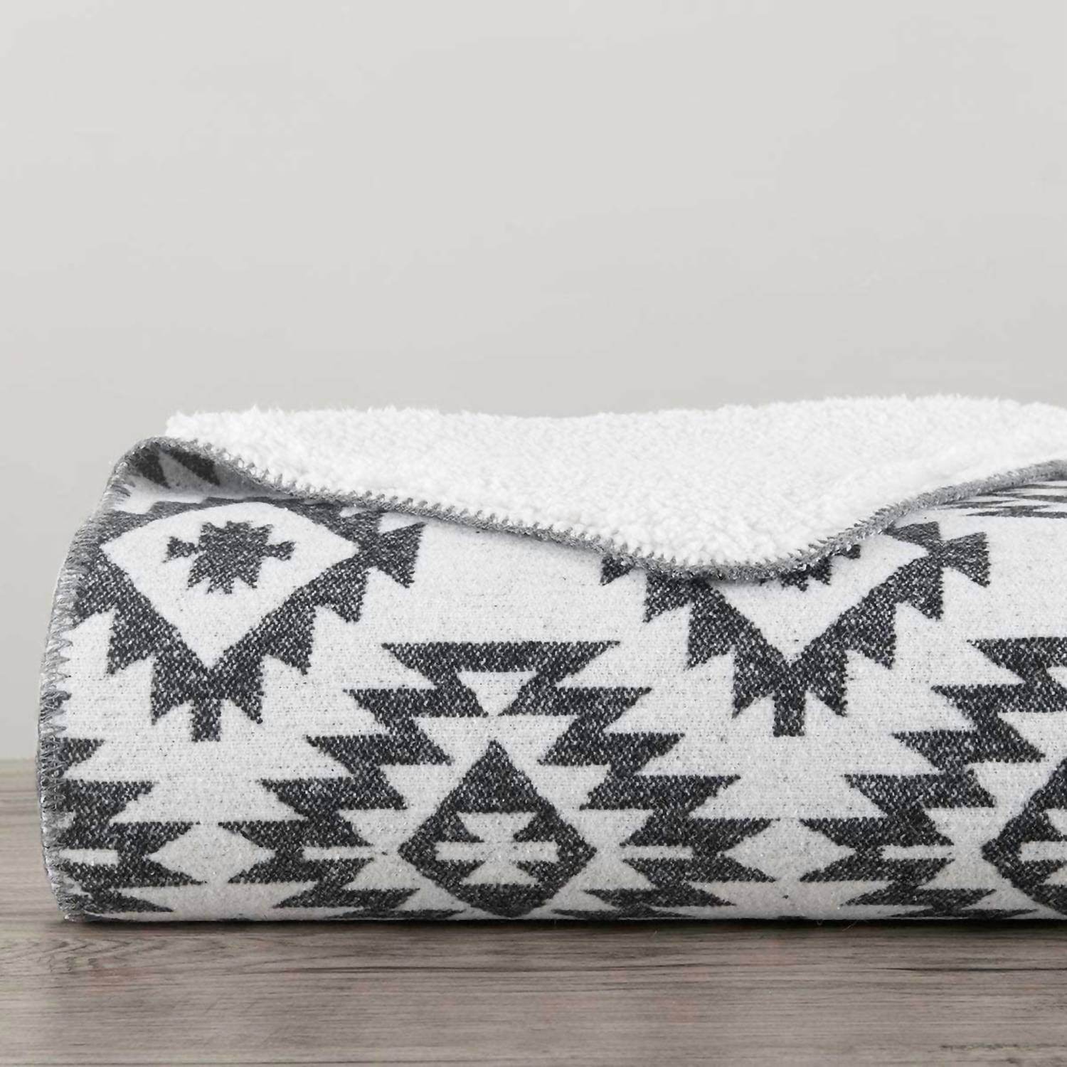 HiEnd Accents - Aztec Designer Shearling Throw Blankets - Rack Hunt -