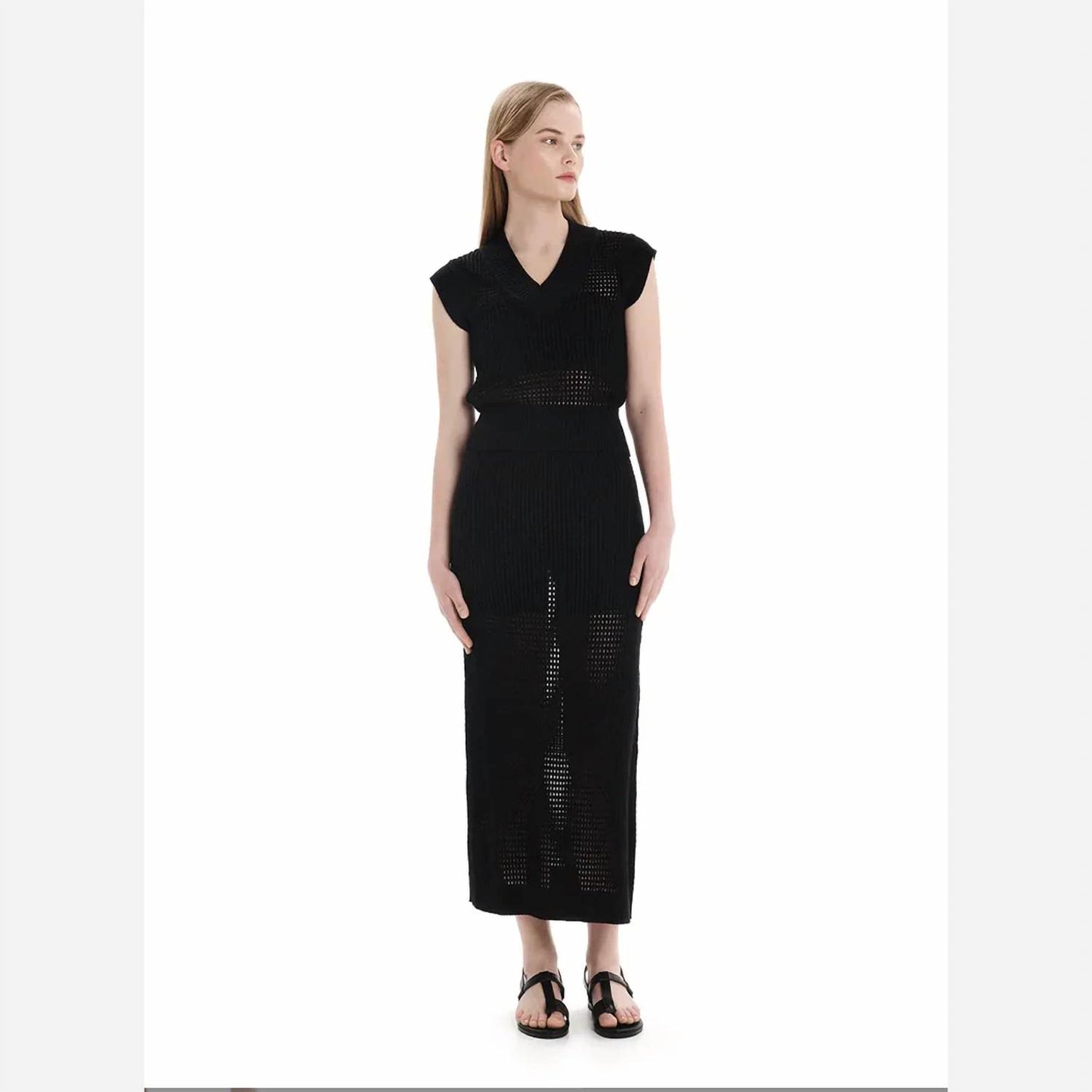 Connection Sleeveless Knitted Top