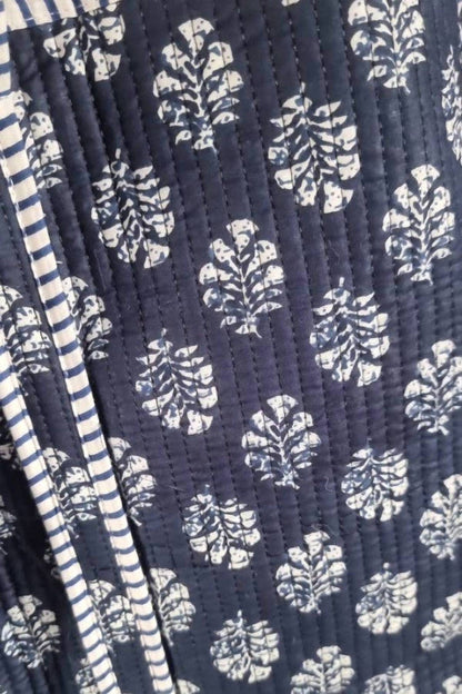 Women's Nantucket Blooms Quilted Tote Bag