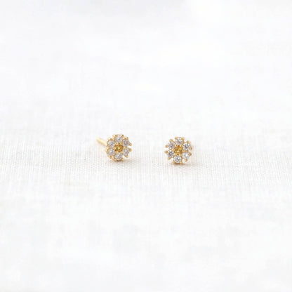 Wome's Daisy Crystal Stud Earrings