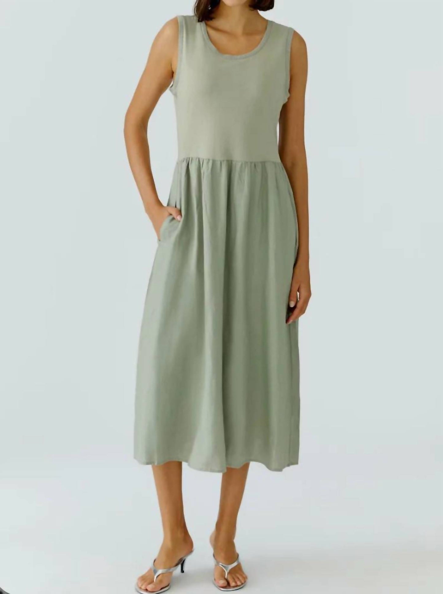 Sleeveless Midi Dress