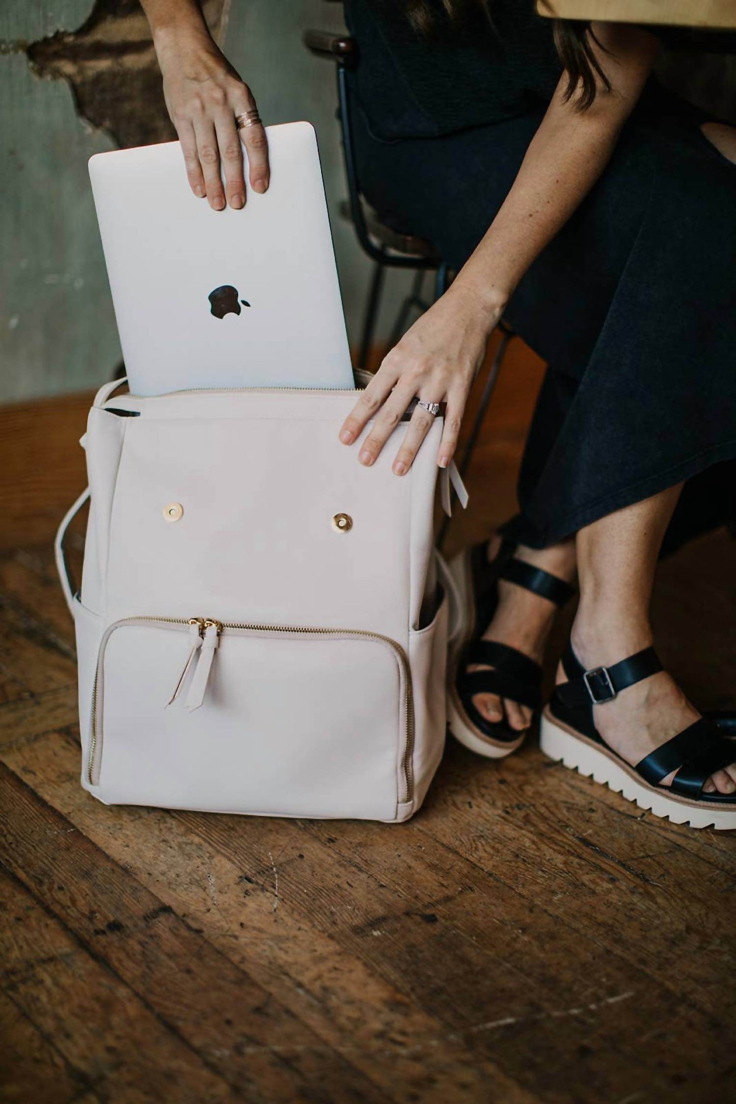 Rori & Rose - Mom Backpack Diaper Shoulder Suitcase Strap - Rack Hunt -