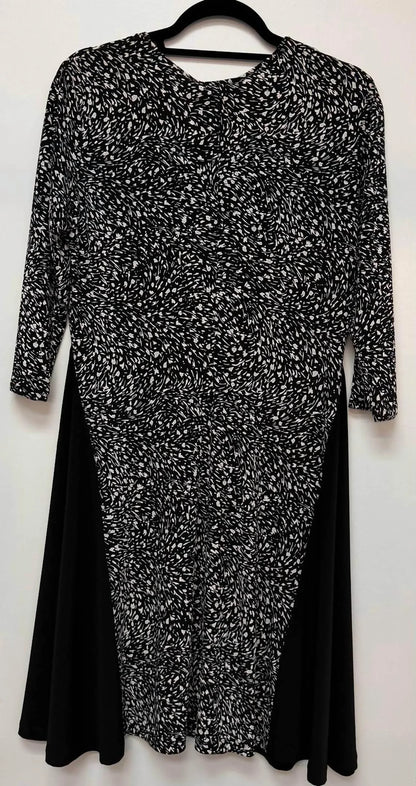 Andria Lieu - Women's Three Quarter Sleeve Natasha Dress - Rack Hunt