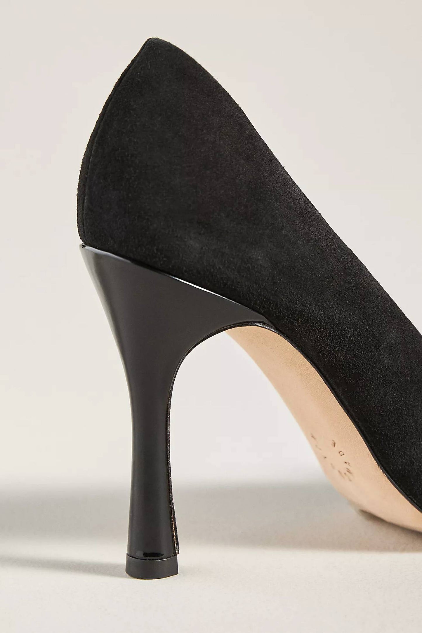 Women's Awa Classic Suede Pumps