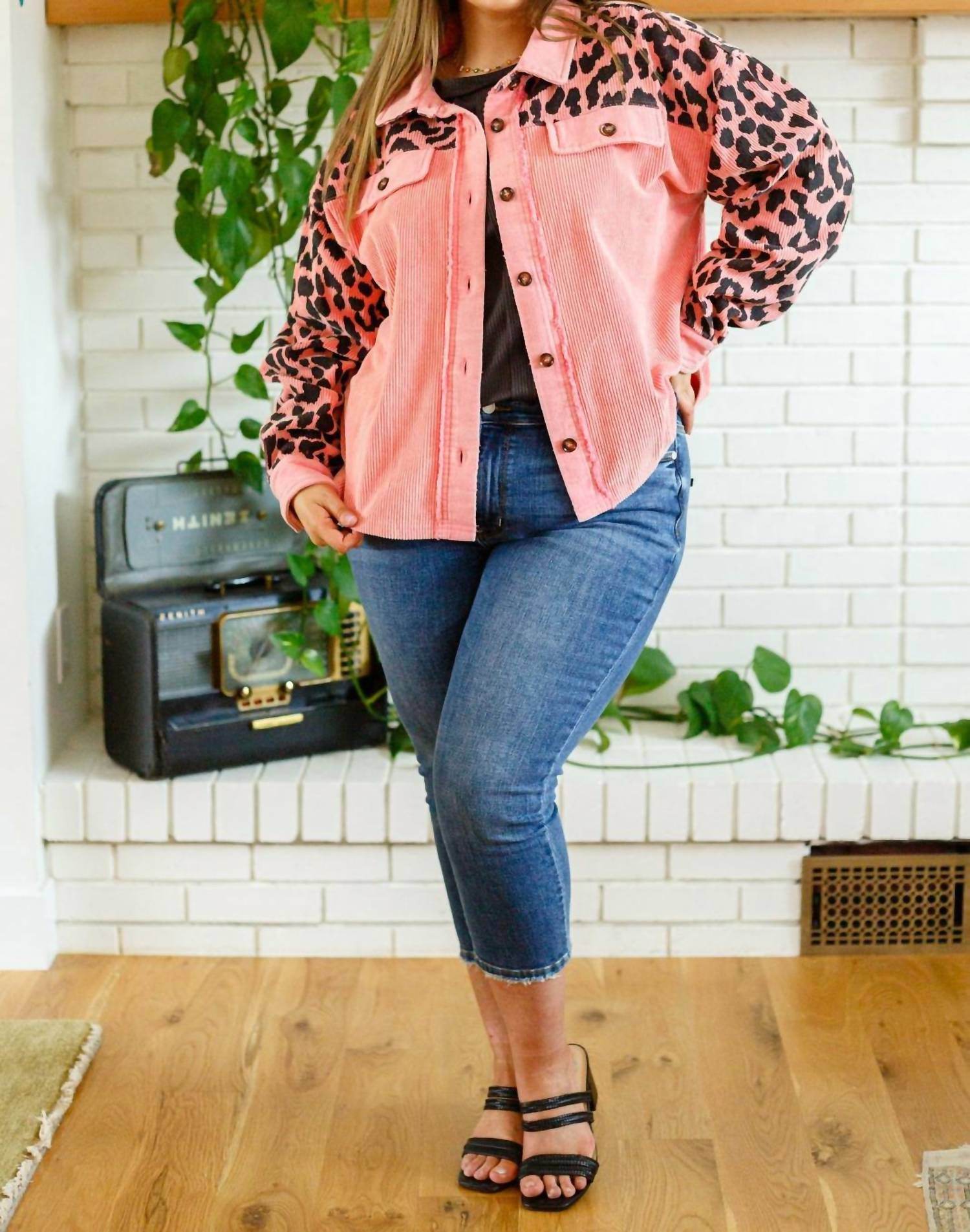 Ave Shops - Paxton Mid Rise Capris - Rack Hunt -