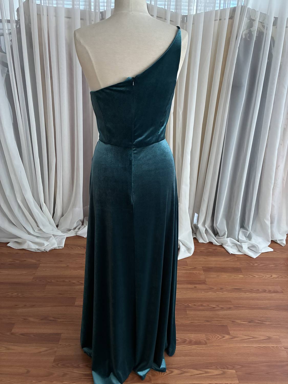 Women's Sleeveless Velvet Dress