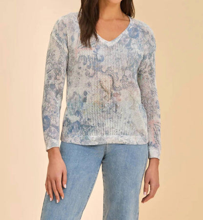 Narnia V-neck Sweater