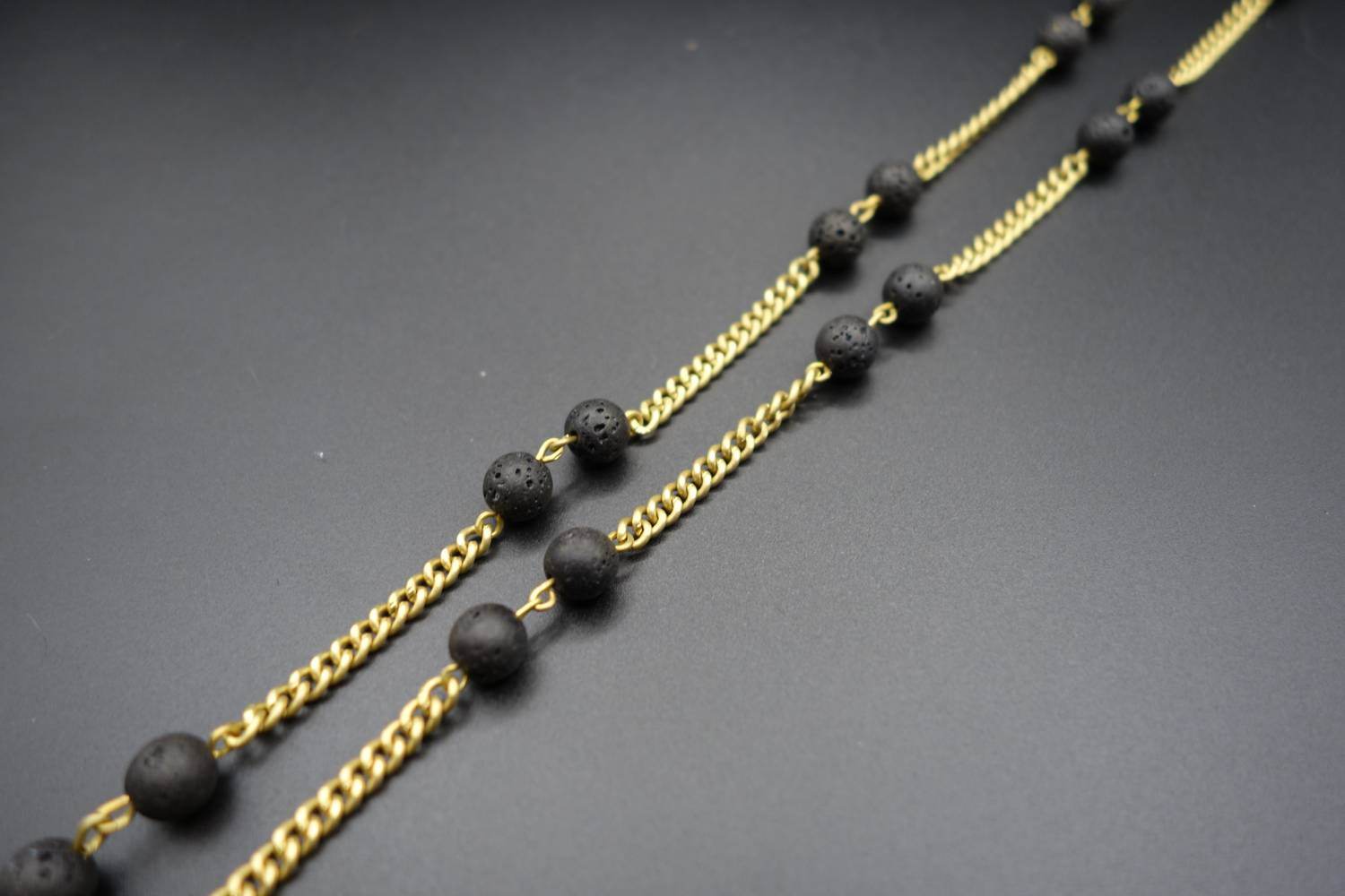 StandAwt - Women's Lava Sunglasses Chain - Rack Hunt -