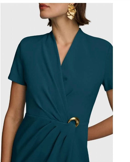 Ruched O-ring Sheath Midi Dress