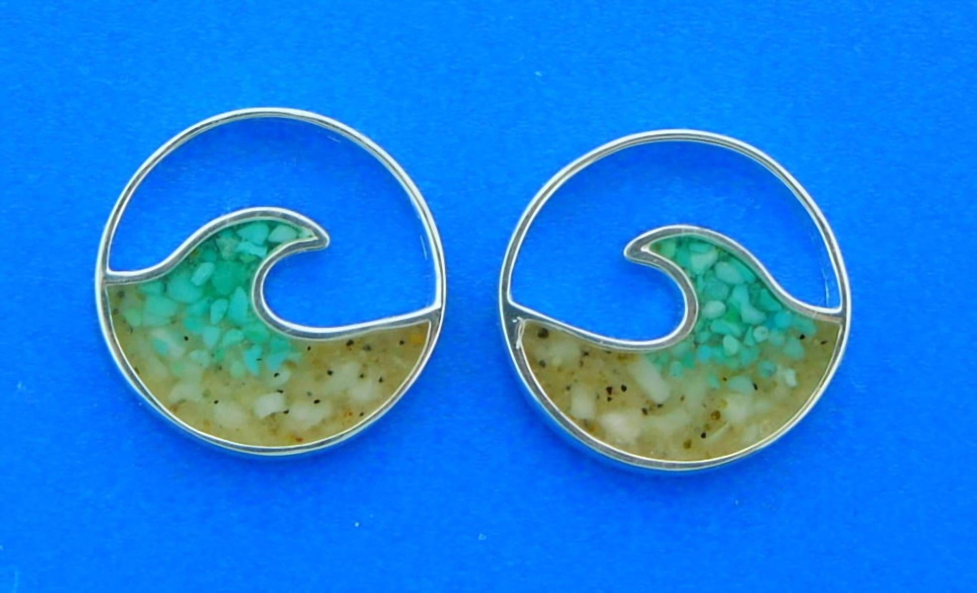 Dune Jewelry - Women's Cresting Wave Stud Earrings - Rack Hunt