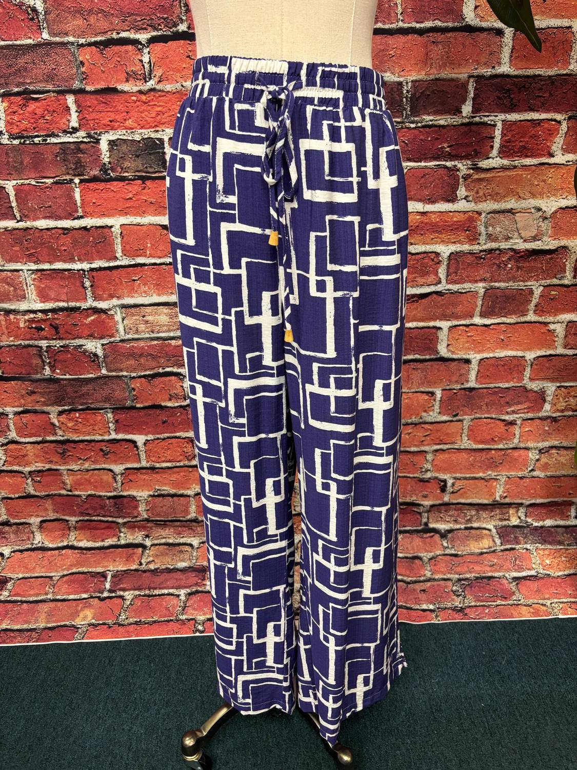 Women's Modern Lines Wide Leg Pant - Plus