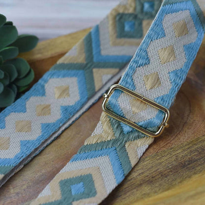 Women's Geometric Woven Adjustable Crossbody Strap