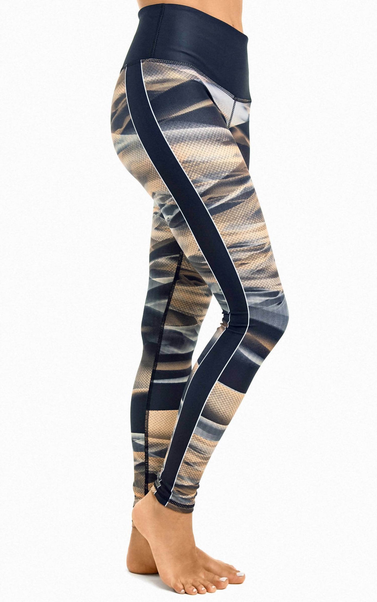 Playground - Mid Rise Stretchy Leggings - Rack Hunt -