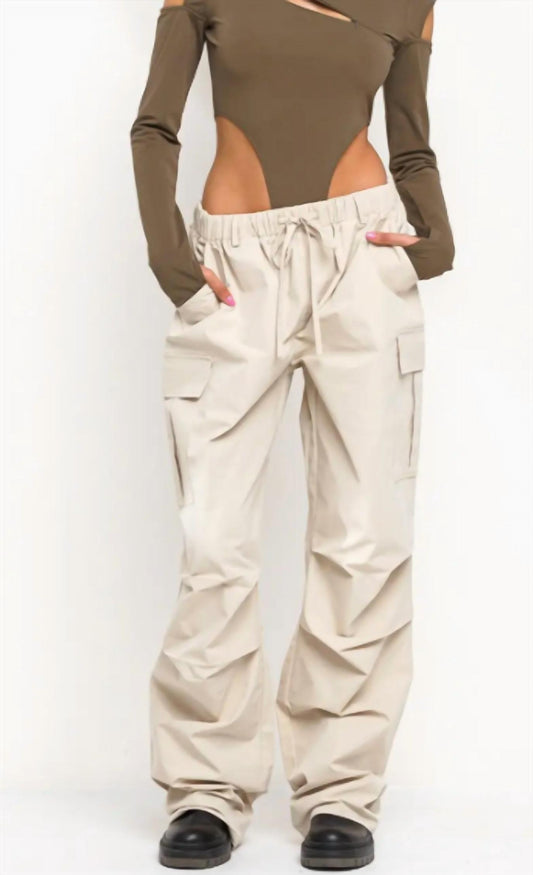 Wide Legs Cargo Pants