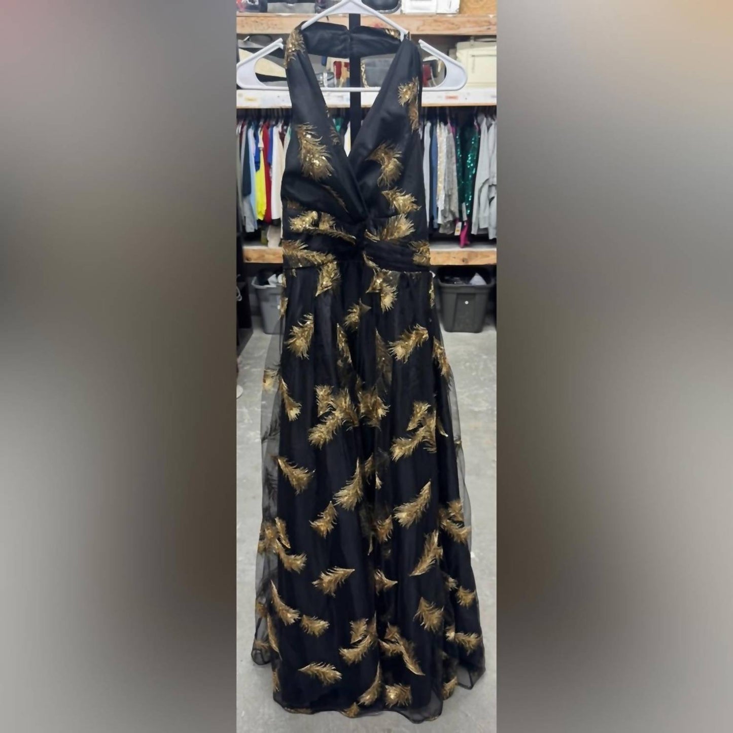New York Halter-neck Maxi Dress