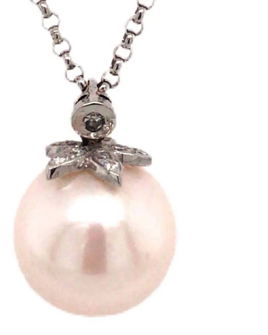 Women's Cultured Pearl Drop Necklace With Diamond