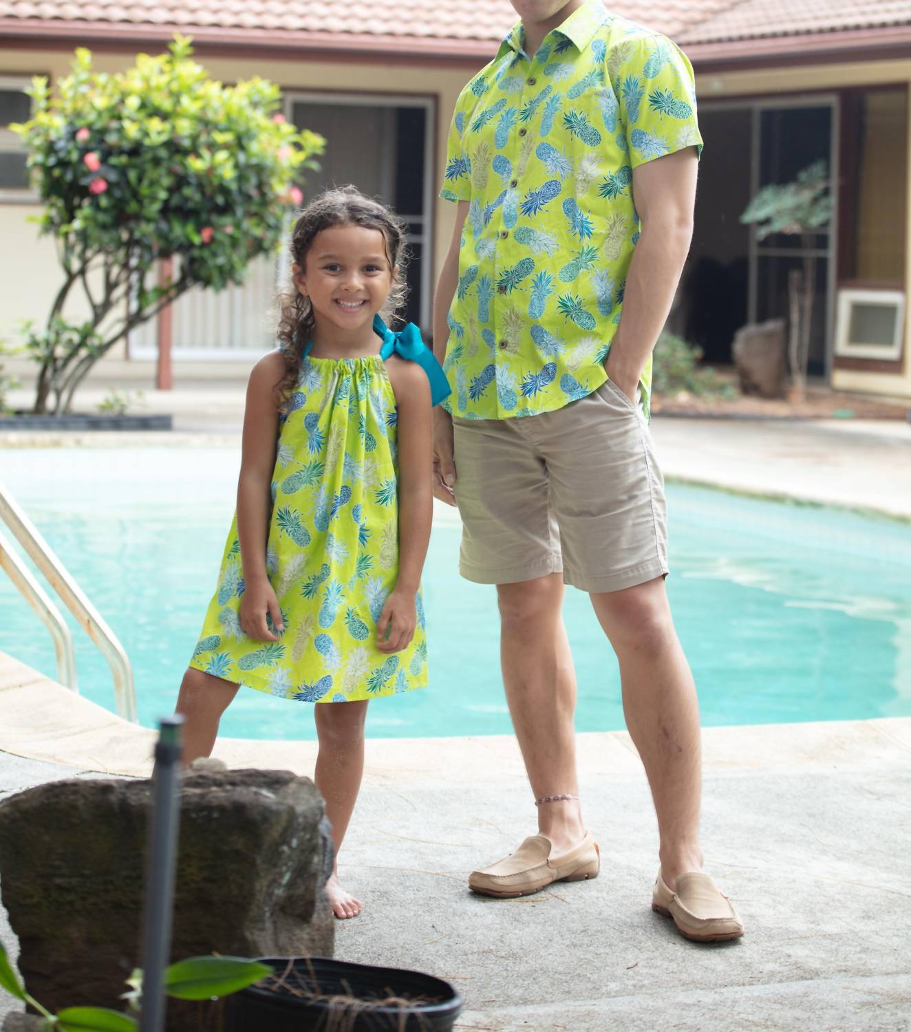 Men's Pineapples Short Sleeve "kalani" Aloha Shirt