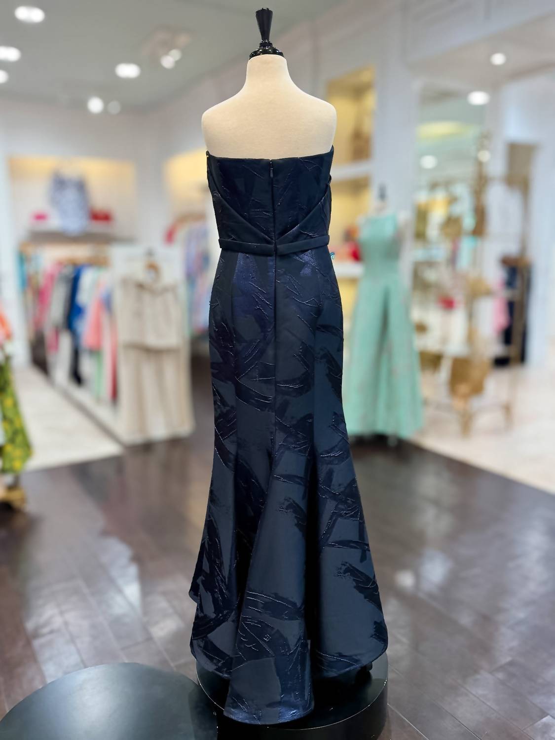 Women's Strapless With Bow Prom Gown