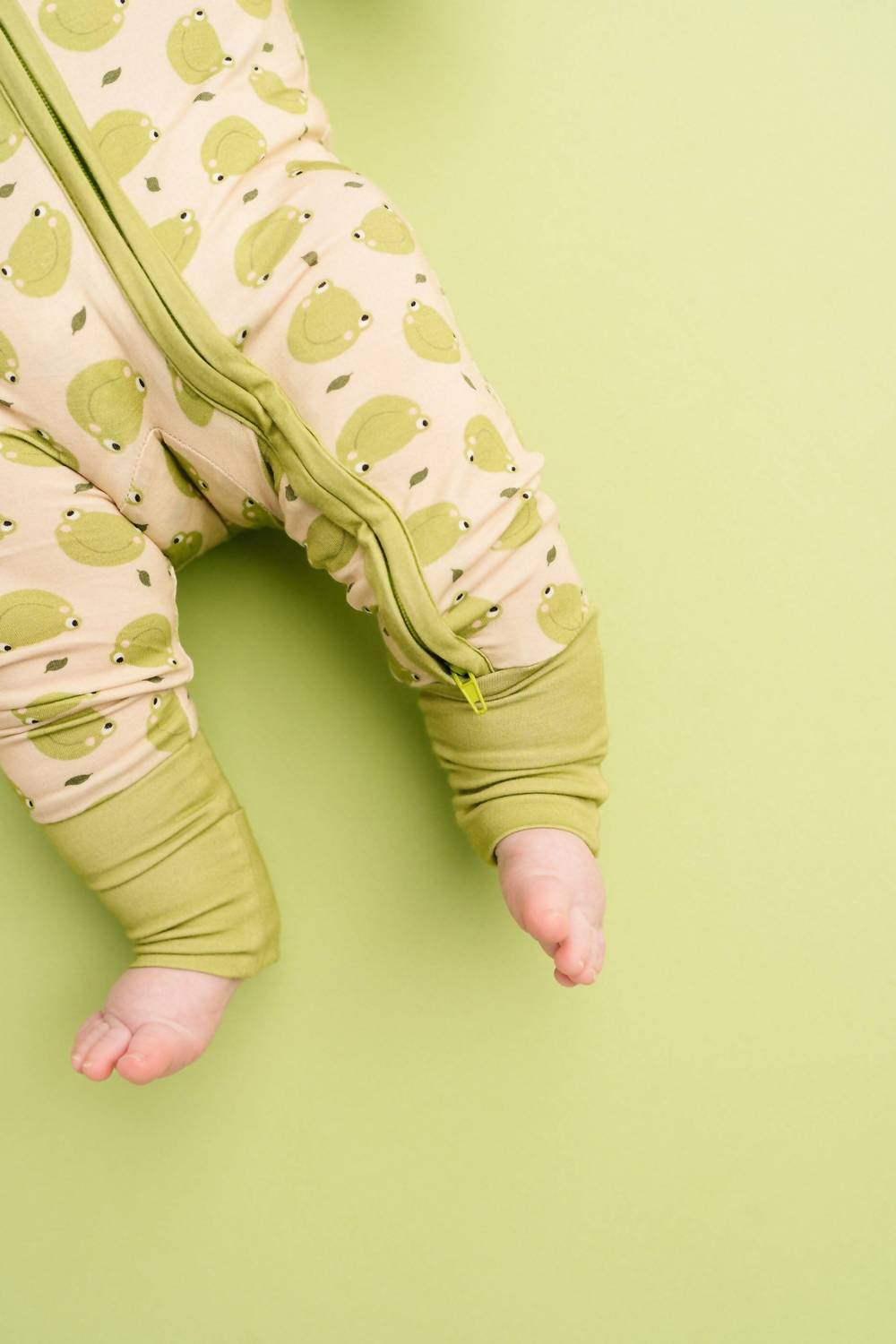 Kid's Froggy Friends Bamboo Sleeper