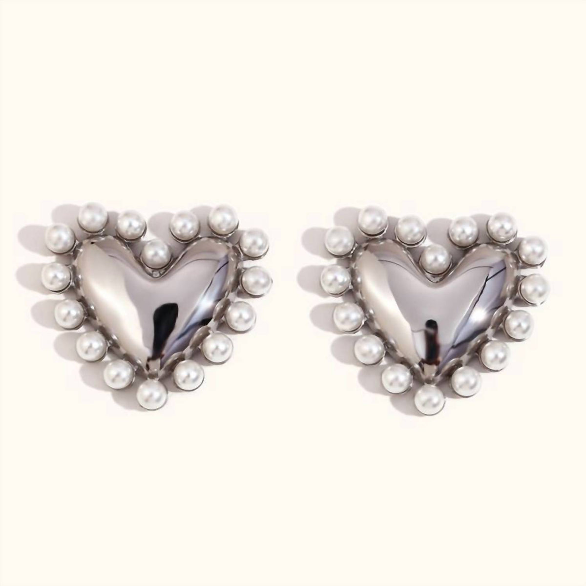 Women's Amelia Heart Earrings