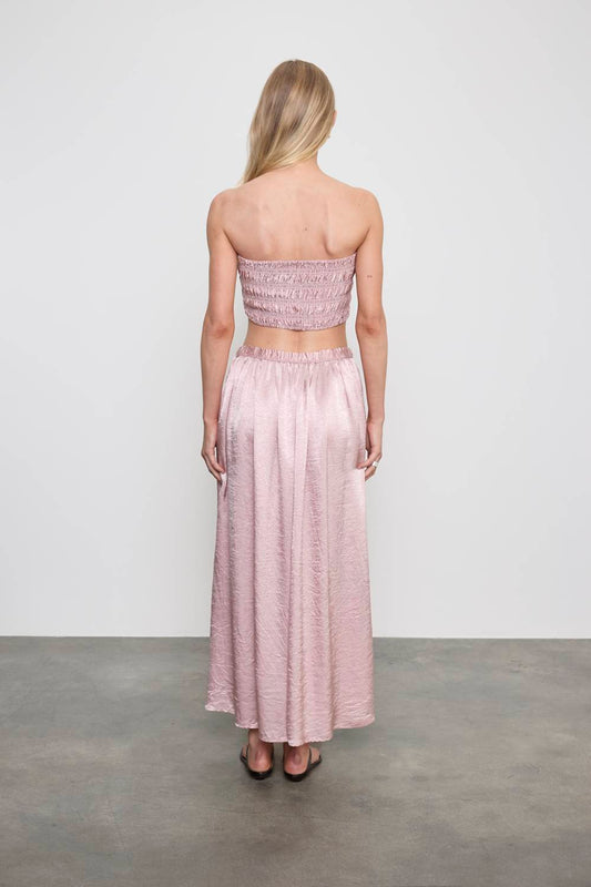 TEXTURED SATIN SMOCKED TOP