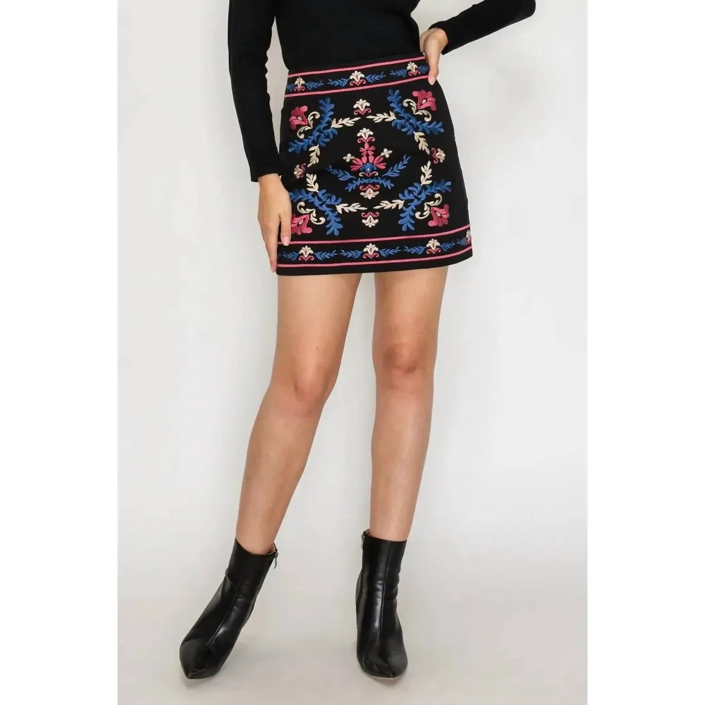 Love Wednesday - Embroidered Floral Mini Skirt - Rack Hunt