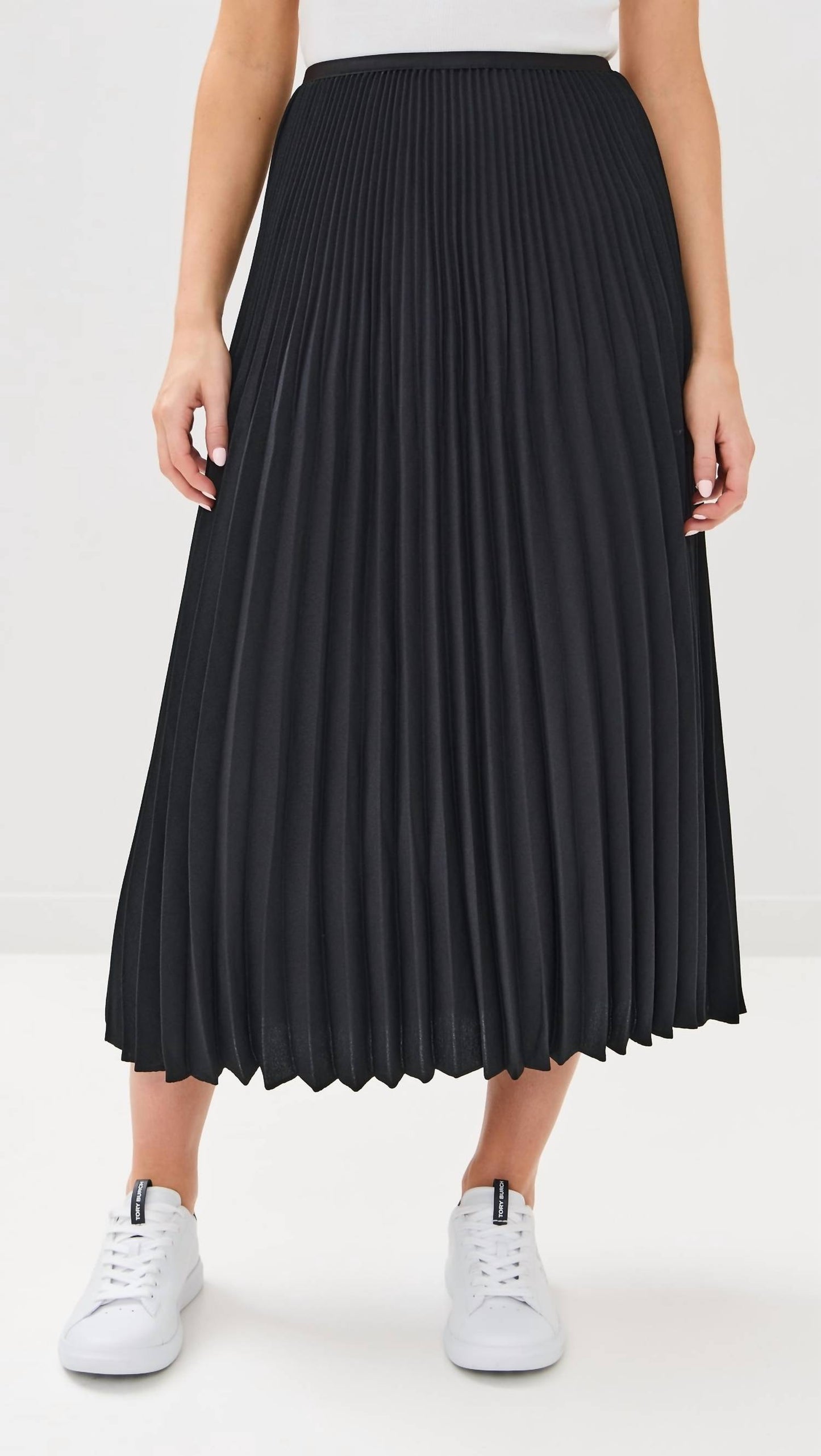 Pleated skirt