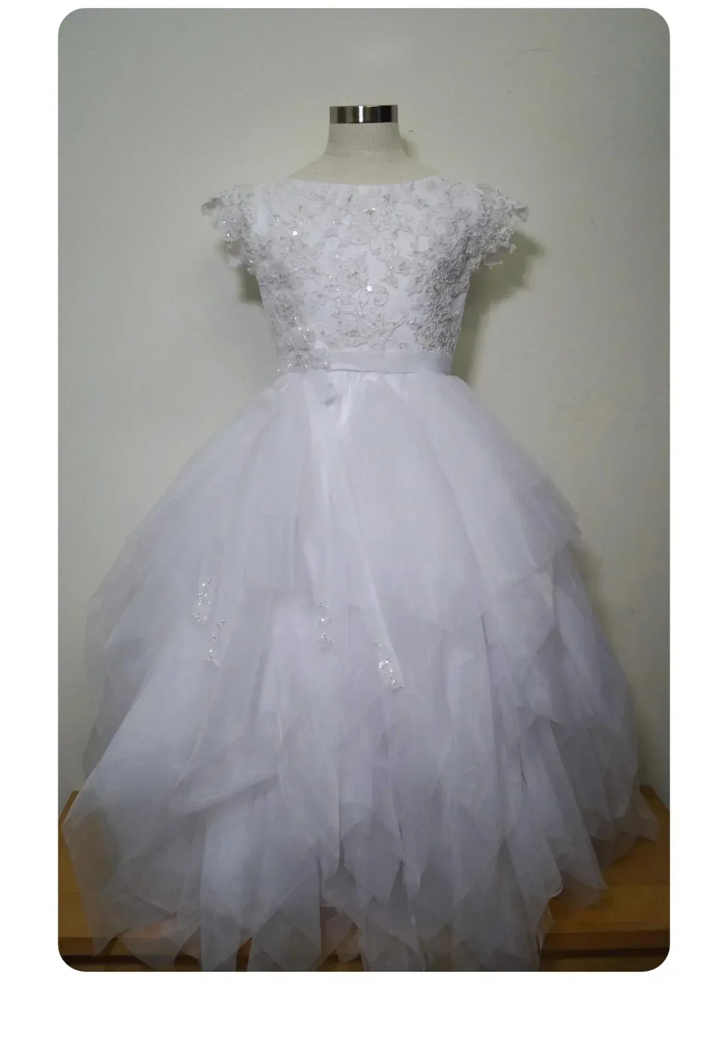 Joan Calabrese - Beaded White Lace Bodice - Rack Hunt