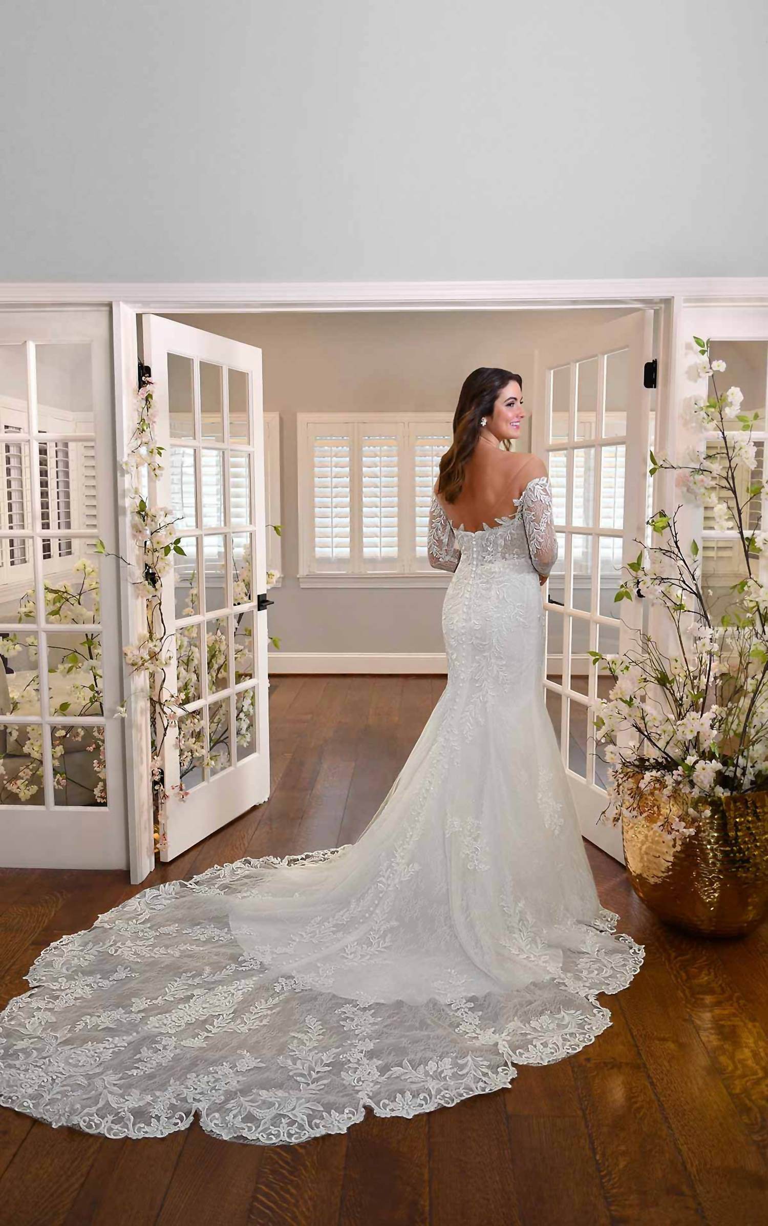 Essence of Australia - Long-sleeve Fit-and-flare Wedding Dress - Rack Hunt