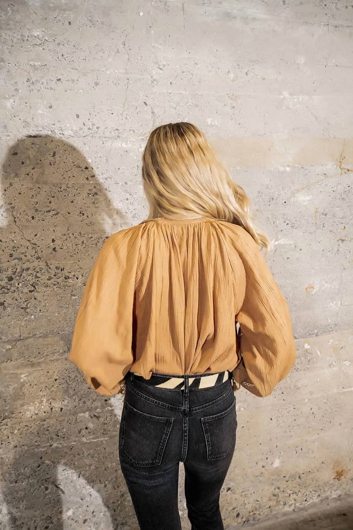 Piti Cuiti Women's Flower Blouse in Beige - view 3