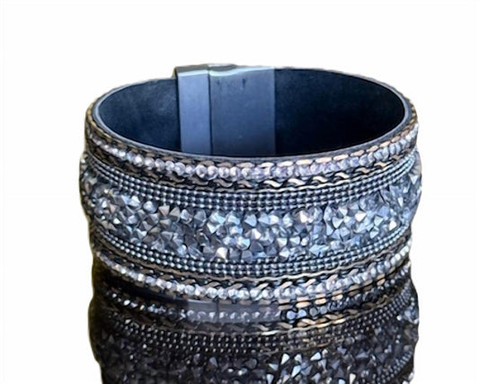Women's Beaded Magnet Bracelet