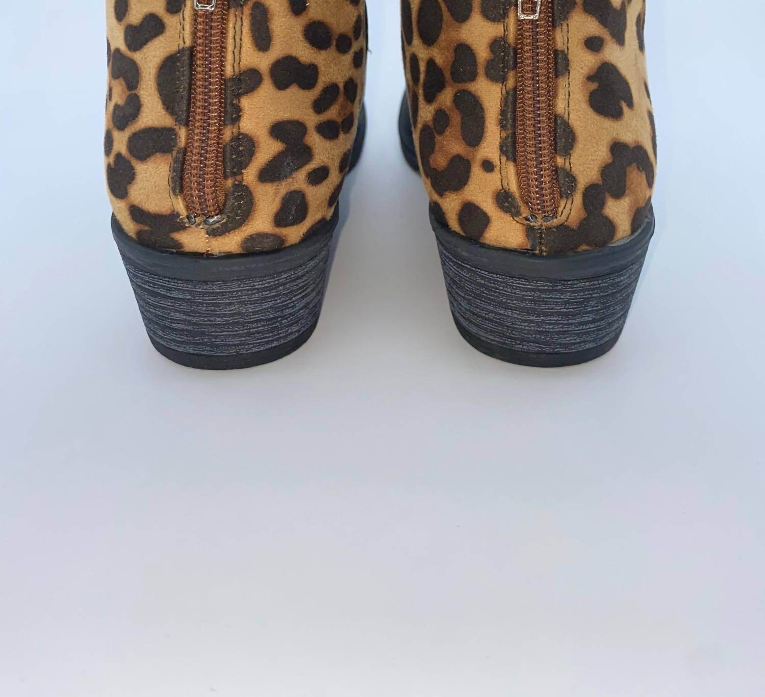 AVANTI - Women's Kitty Bootie - Rack Hunt -