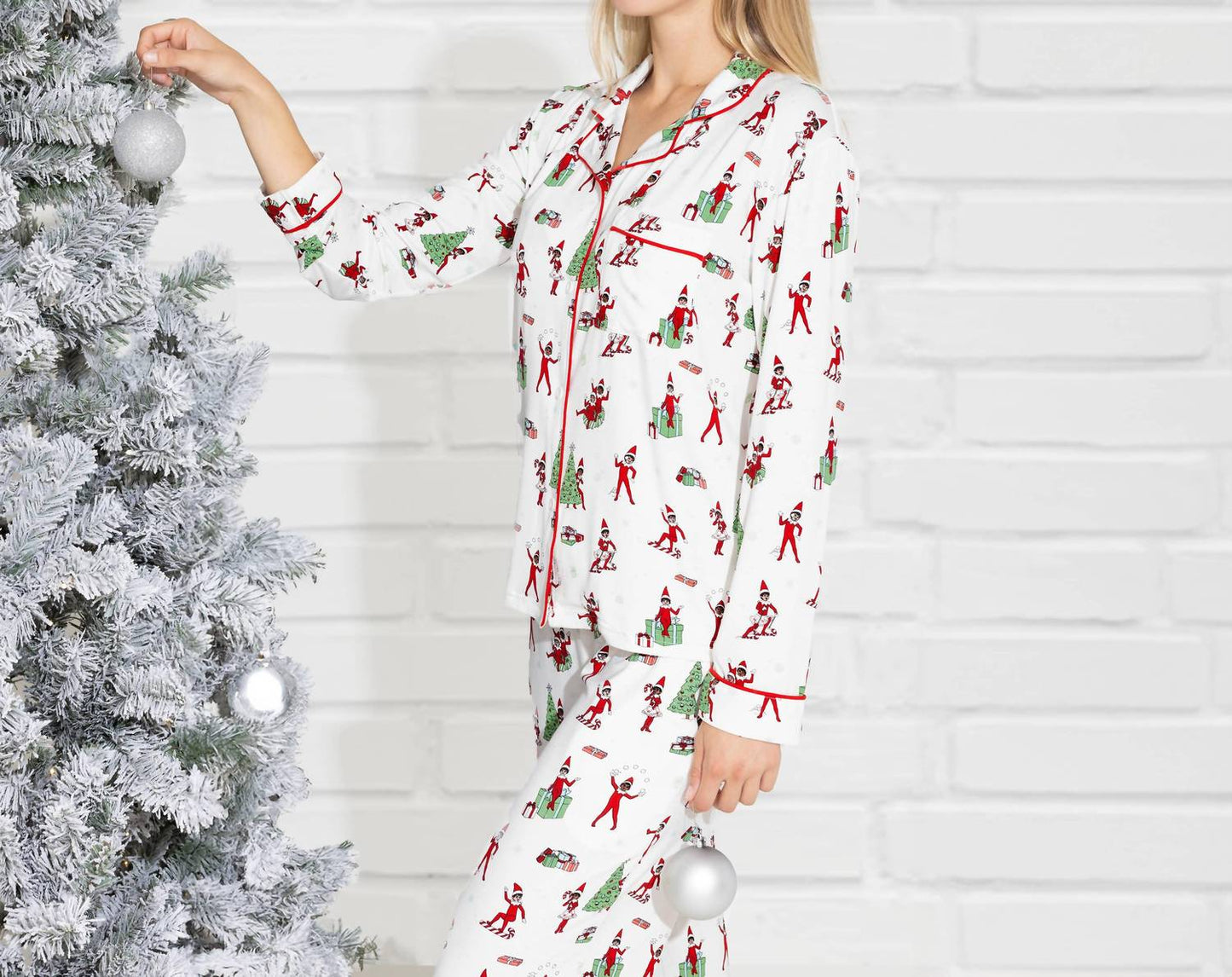 Women's The Elf On The Shelf Bamboo Pajama Set