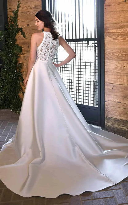 Essence of Australia - Classic V-neckline Ballgown Wedding Dress - Rack Hunt