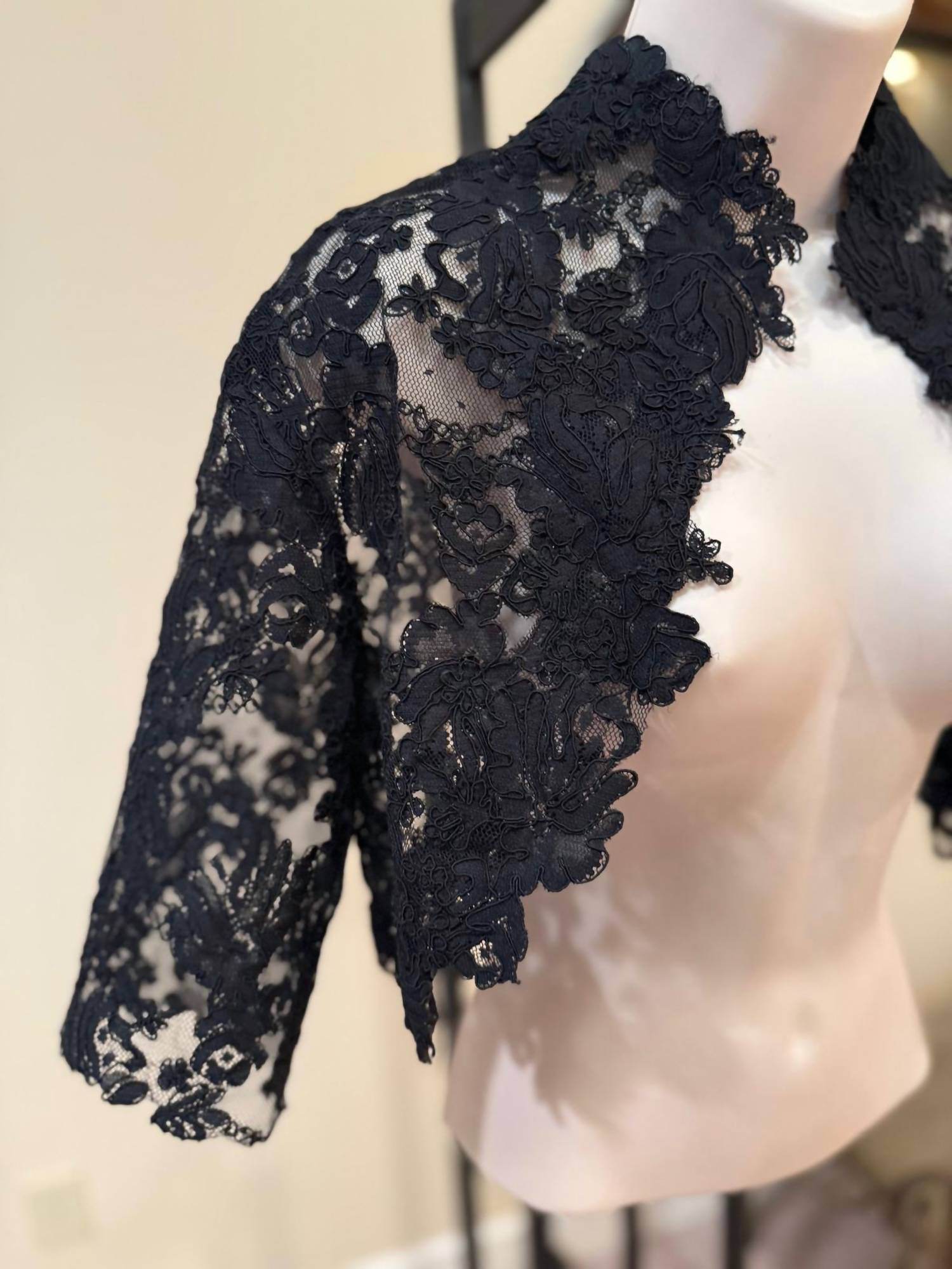 Juan Carlos Piñera - Lace Applique Bolero - Rack Hunt -